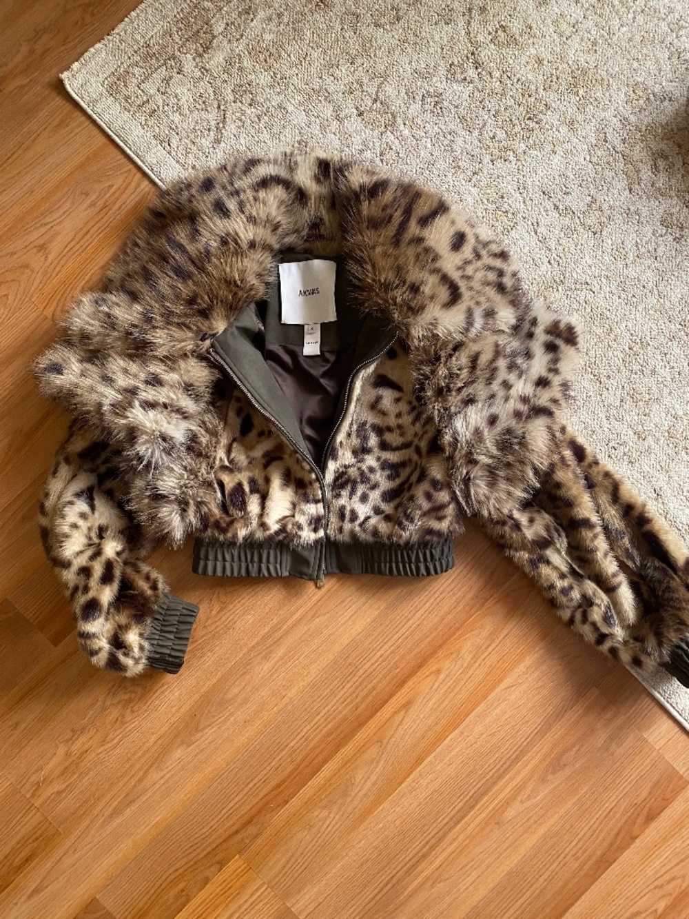 AKNVAS cropped bomber faux fur S